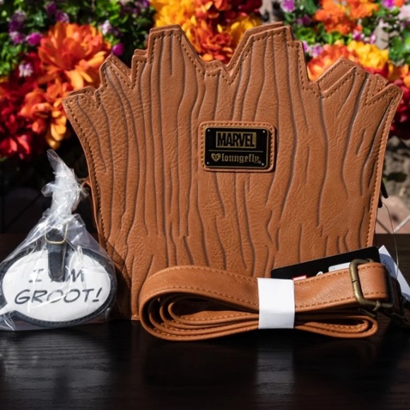 Coin purse available in my closet - Picture 5 of 7